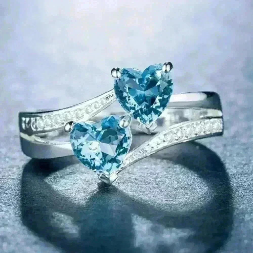 💝925 Silver Plated Sea Blue Heart Cut Emerald Exquisite Ring, GPMB1526